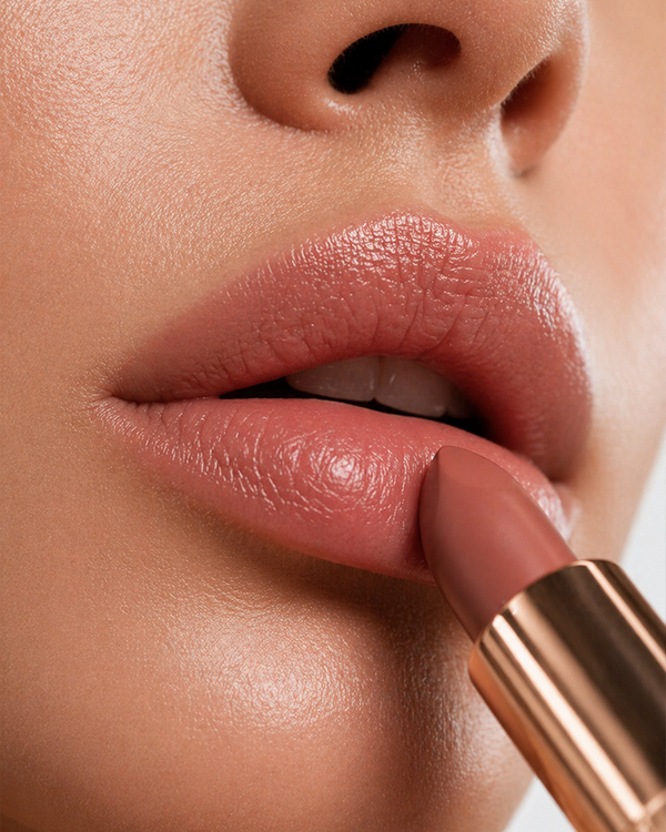 MAKEUP